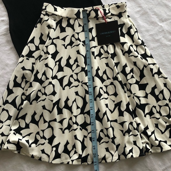 NWOT Cynthia Rowley Black & White Printed Flared Skirt - Picture 7 of 8